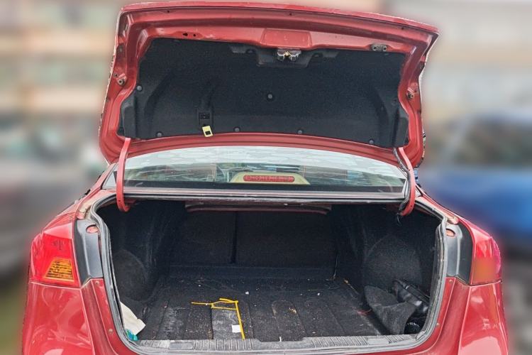 Used Buick Excelle 2015 1.5L Manual Classic Trim Trunk