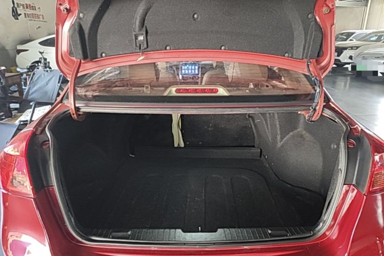 Used Buick Excelle 2015 1.5L Automatic Classic Model Trunk