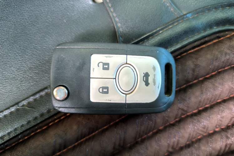 Used Buick Excelle 2015 1.5L Automatic Classic Model Vehicle Key