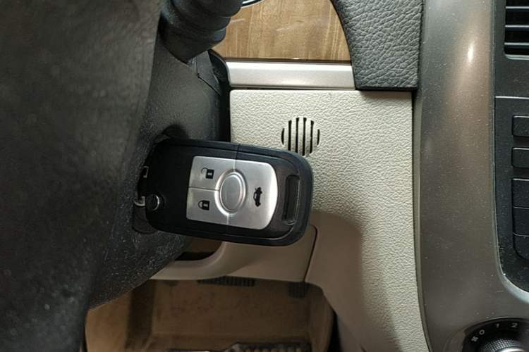 Used Buick Excelle 2015 1.5L Automatic Luxury Edition Vehicle Key