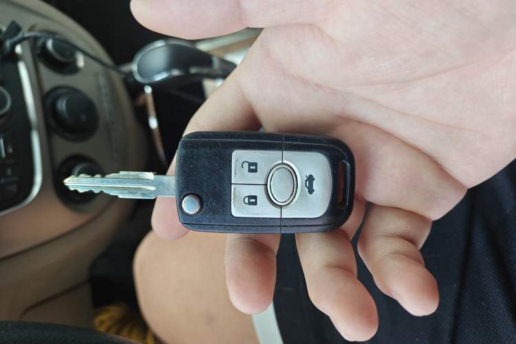 Used Buick Excelle 2015 1.5L Automatic Classic Model Vehicle Key