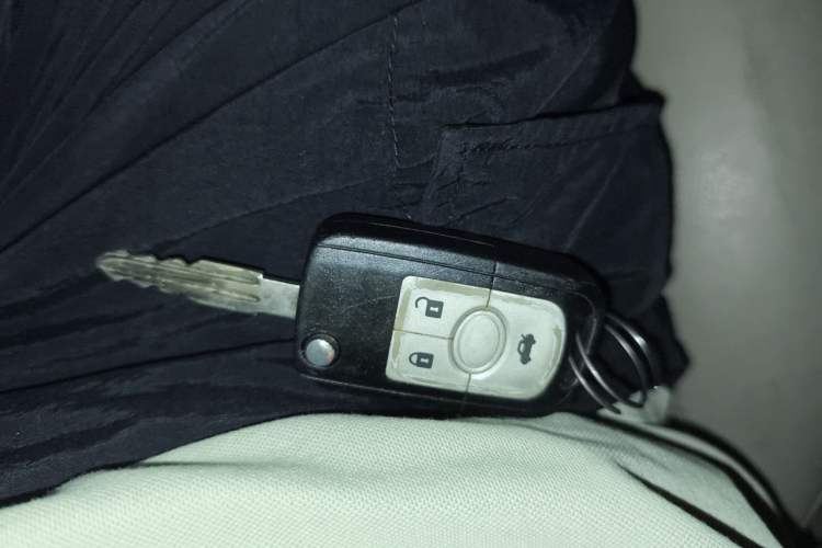 Used Buick Excelle 2015 1.5L Automatic Classic Model Vehicle Key