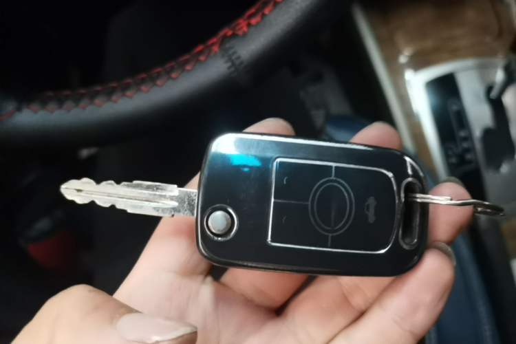 Used Buick Excelle 2015 1.5L Automatic Classic Model Vehicle Key