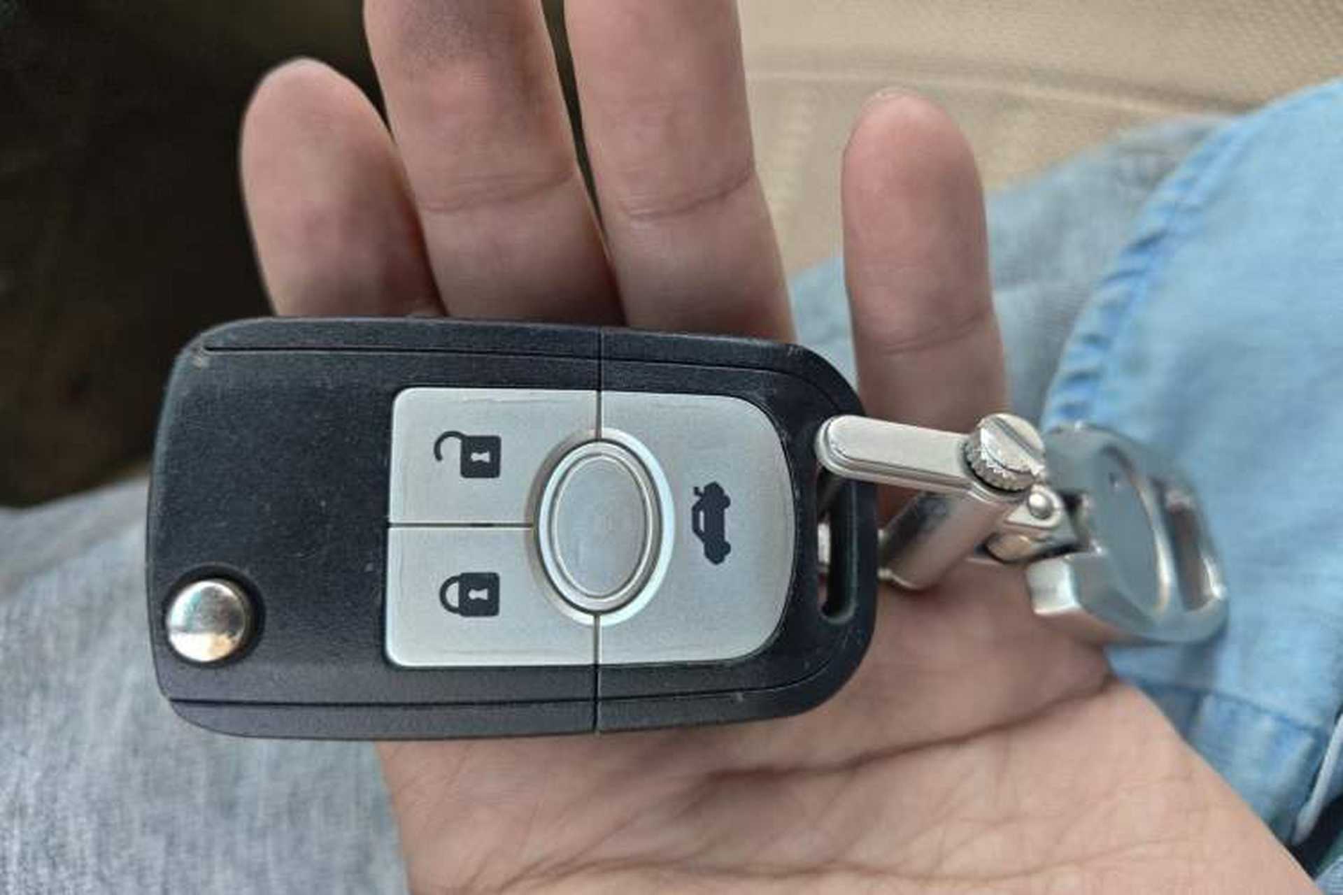 Used Buick Excelle 2015 1.5L Automatic Classic Model Vehicle Key