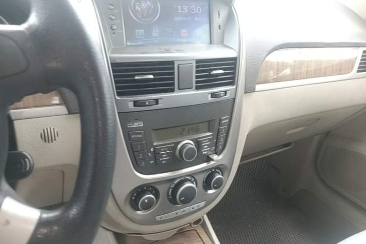 Used Buick Excelle 2015 1.5L Manual Classic Trim Audio And AC Panel