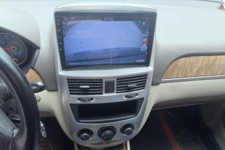 Used Buick Excelle 2015 1.5L Manual Luxury Model Audio And AC Panel