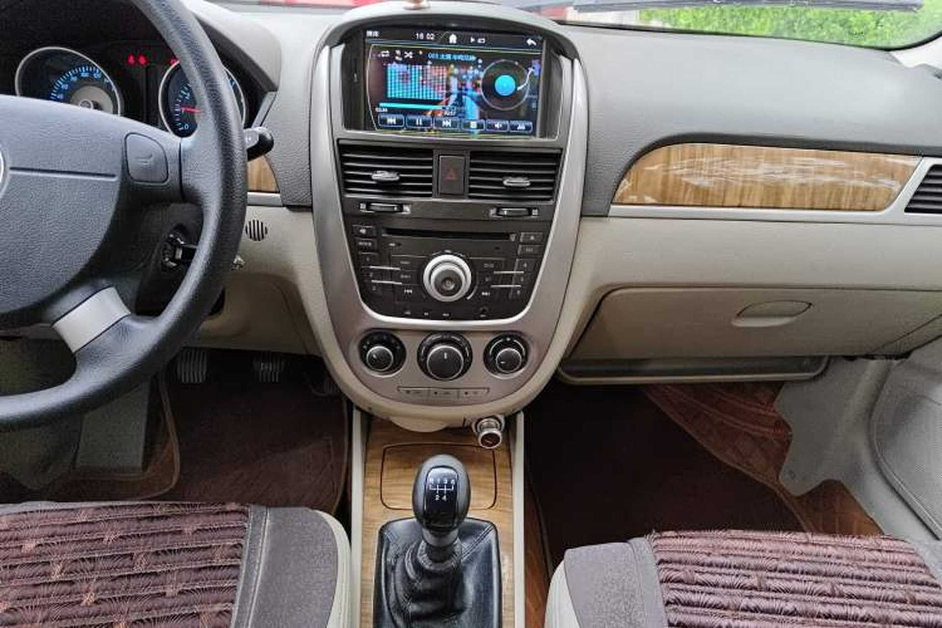 Used Buick Excelle 2015 1.5L Manual Classic Trim Audio And AC Panel