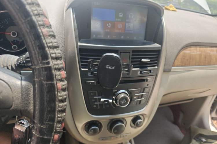 Used Buick Excelle 2015 1.5L Manual Classic Trim Audio And AC Panel