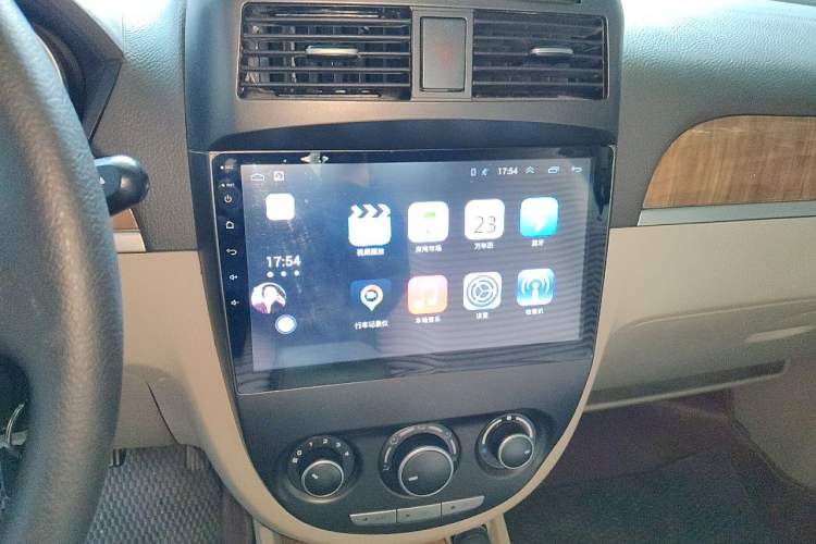 Used Buick Excelle 2015 1.5L Manual Classic Trim Audio And AC Panel