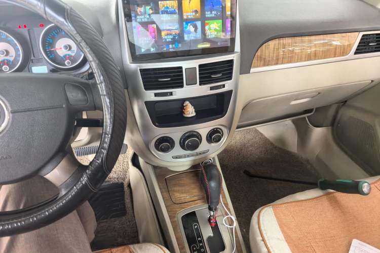 Used Buick Excelle 2015 1.5L Automatic Classic Model Audio And AC Panel