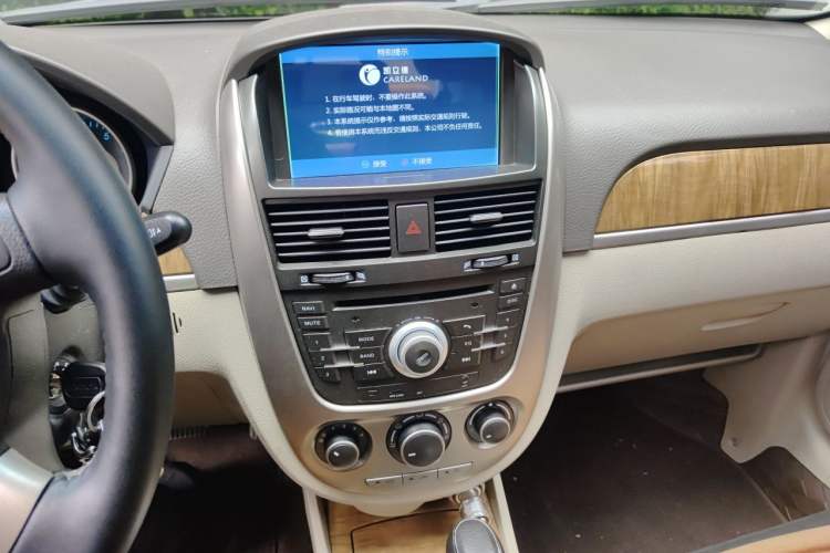 Used Buick Excelle 2015 1.5L Automatic Classic Model Audio And AC Panel