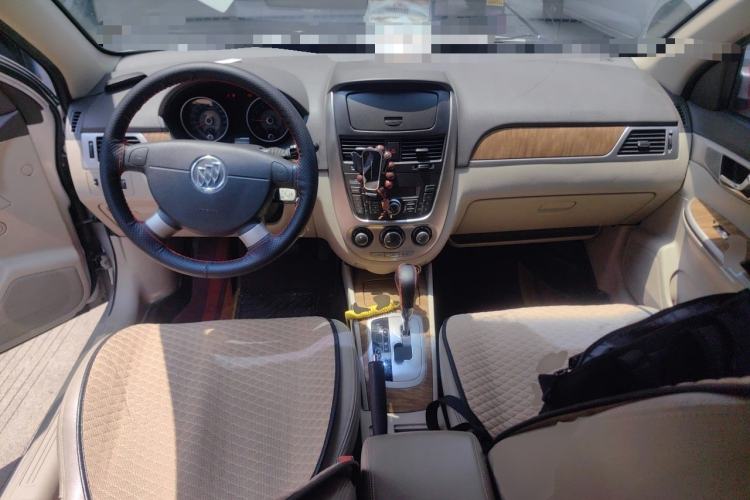 Used Buick Excelle 2015 1.5L Automatic Classic Model Center Console