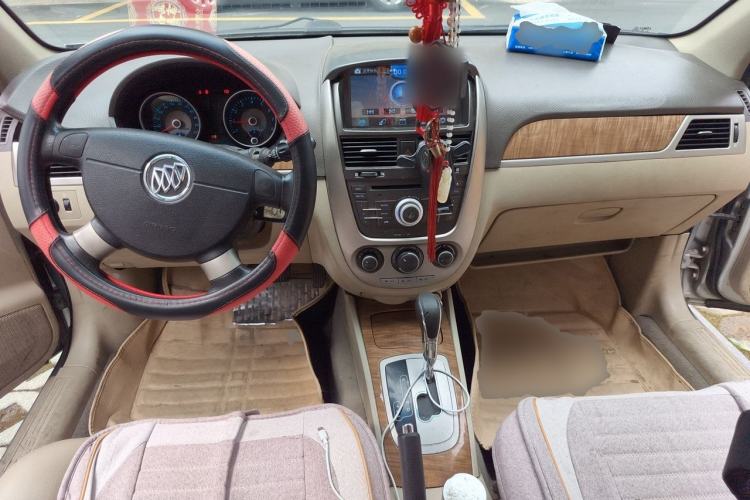 Used Buick Excelle 2015 1.5L Automatic Classic Model Center Console