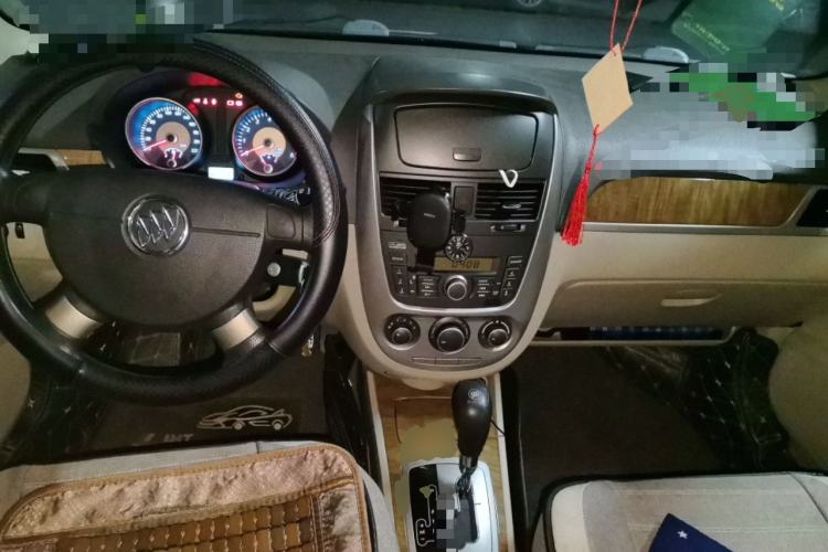 Used Buick Excelle 2015 1.5L Automatic Classic Model Center Console