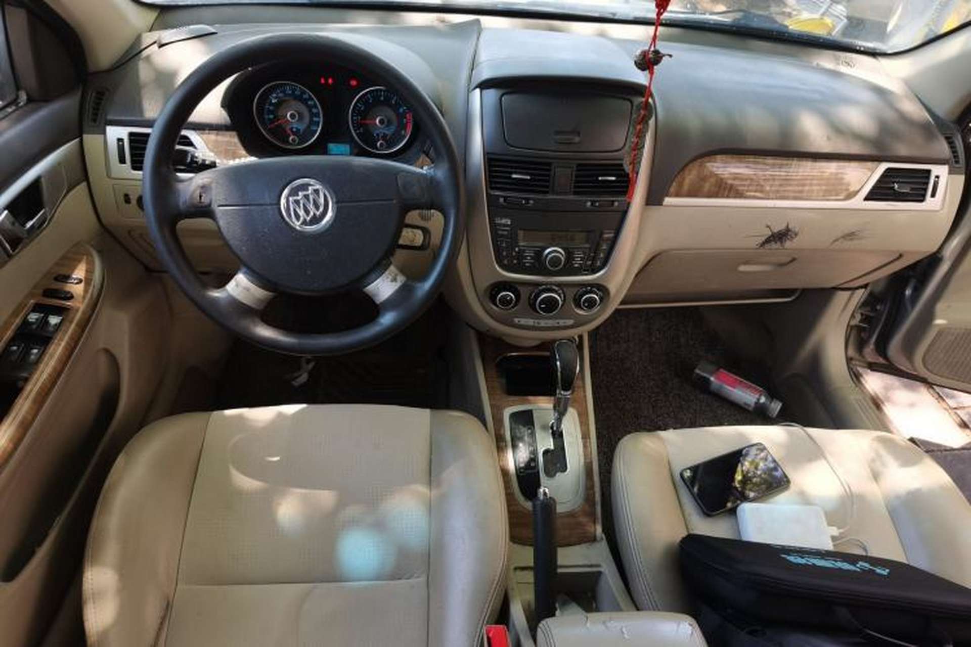Used Buick Excelle 2015 1.5L Automatic Classic Model Center Console