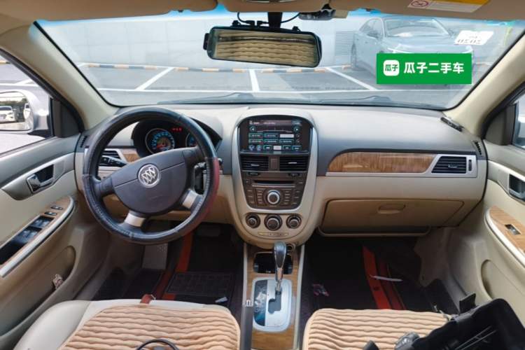 Used Buick Excelle 2015 1.5L Automatic Classic Model Center Console