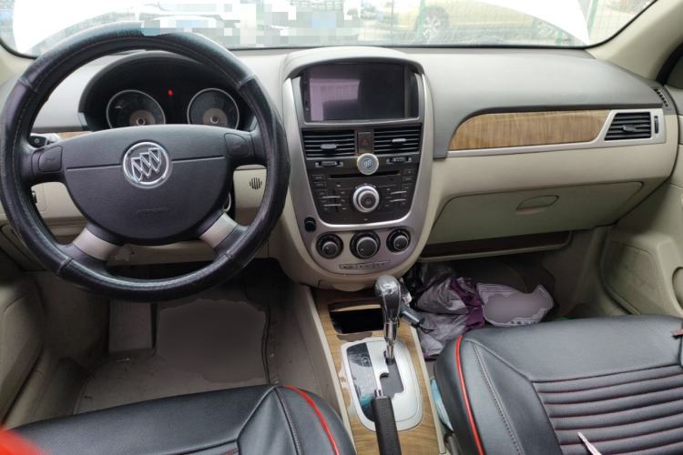 Used Buick Excelle 2015 1.5L Automatic Classic Model Center Console