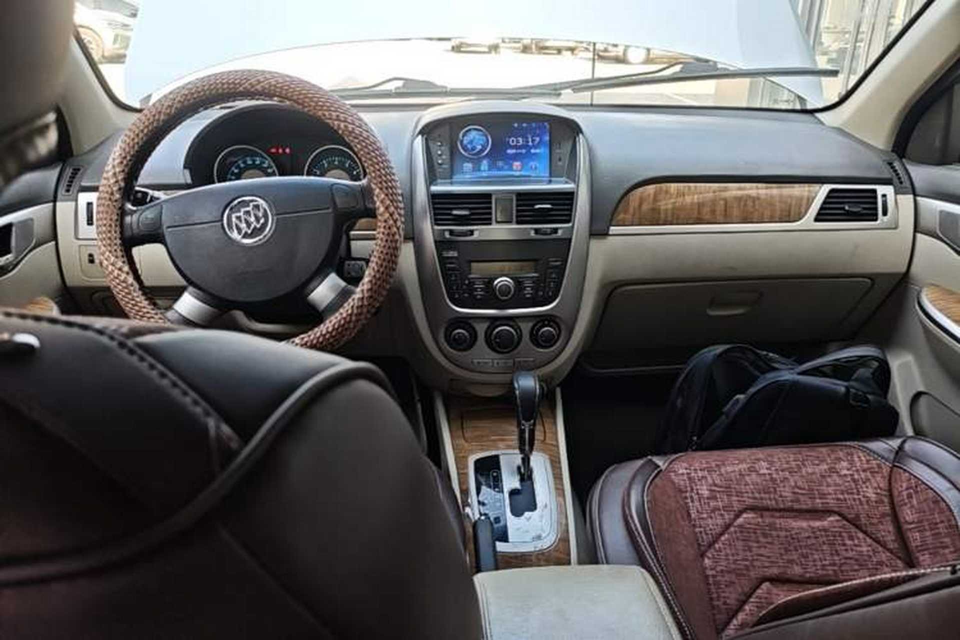 Used Buick Excelle 2015 1.5L Automatic Classic Model Center Console