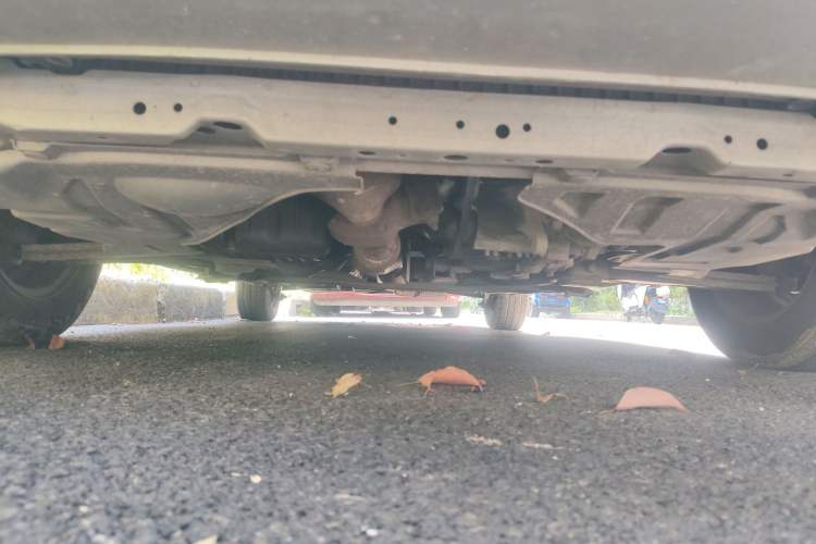 Used Buick Excelle 2015 1.5L Automatic Classic Model Chassis Front
