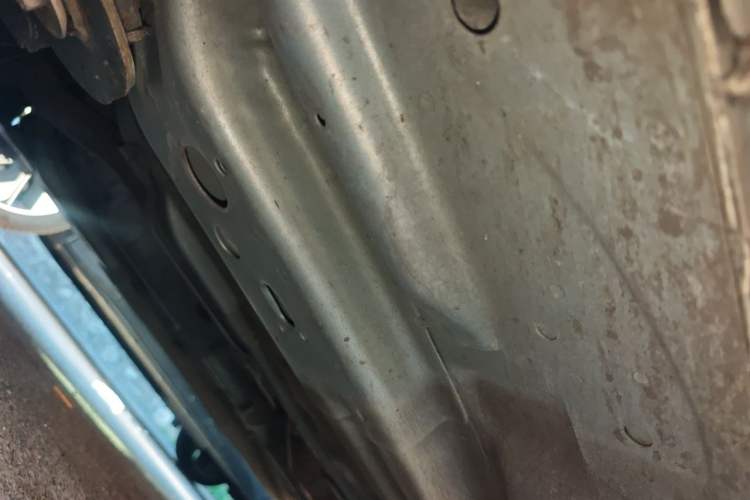 Used Buick Excelle 2015 1.5L Manual Classic Trim Chassis Front Left