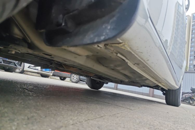Used Buick Excelle 2015 1.5L Automatic Classic Model Chassis Front Left