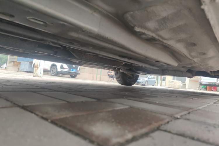 Used Buick Excelle 2015 1.5L Automatic Classic Model Chassis Front Left