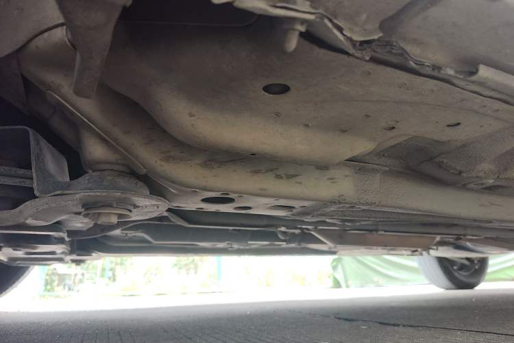 Used Buick Excelle 2015 1.5L Automatic Classic Model Chassis Front Left