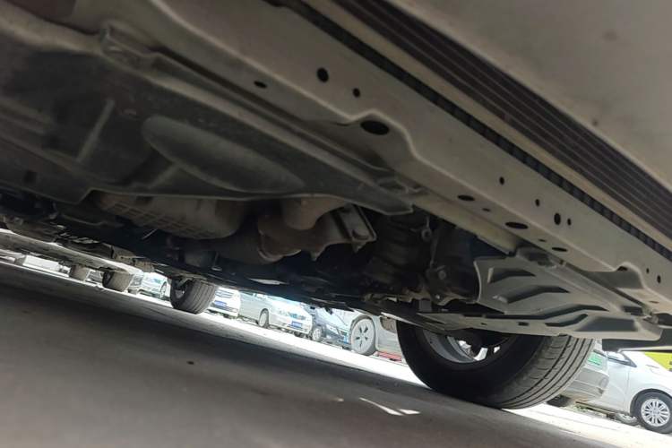 Used Buick Excelle 2015 1.5L Automatic Luxury Edition Chassis Front