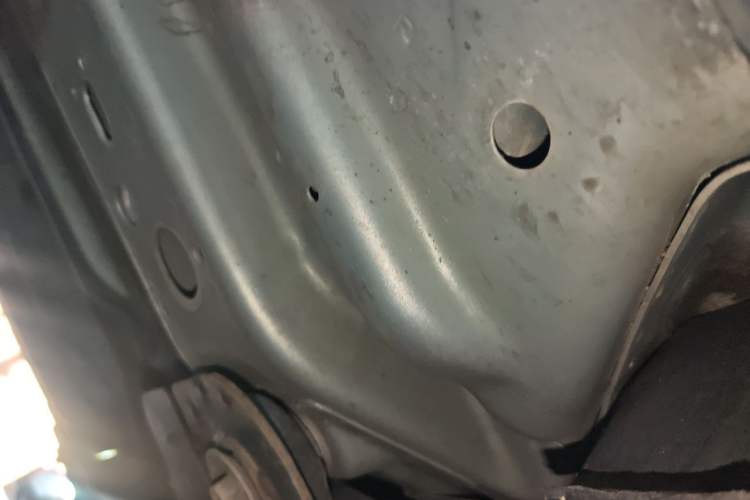 Used Buick Excelle 2015 1.5L Manual Classic Trim Chassis Front Right