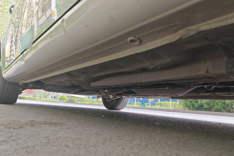 Used Buick Excelle 2015 1.5L Automatic Classic Model Chassis Front Right