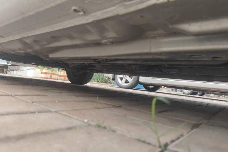 Used Buick Excelle 2015 1.5L Automatic Classic Model Chassis Front Right