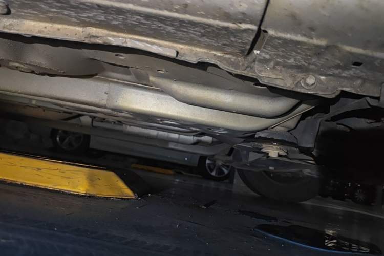 Used Buick Excelle 2015 1.5L Automatic Classic Model Chassis Front Right