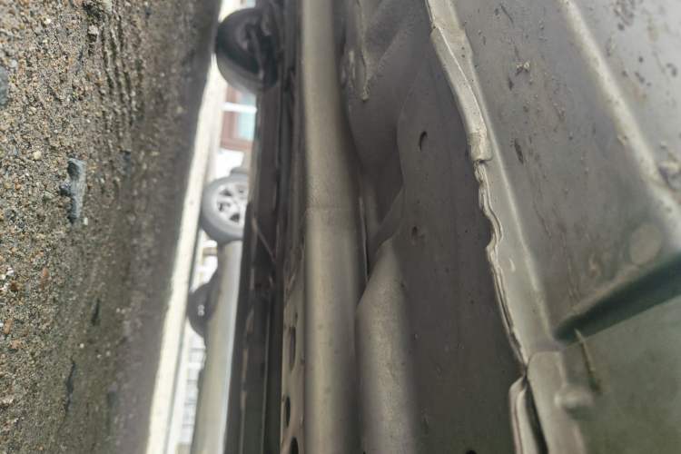 Used Buick Excelle 2015 1.5L Manual Classic Trim Chassis Front Right