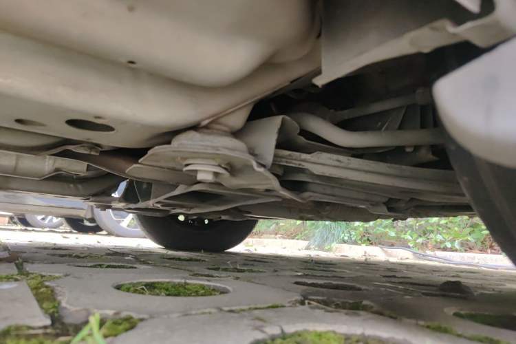 Used Buick Excelle 2015 1.5L Automatic Classic Model Chassis Front Right