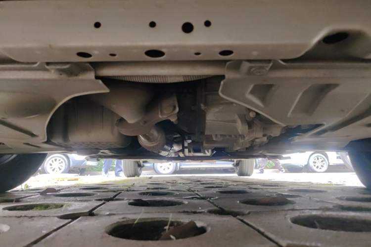 Used Buick Excelle 2015 1.5L Automatic Classic Model Chassis Front