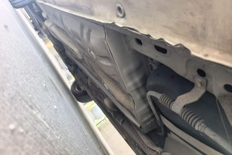 Used Buick Excelle 2015 1.5L Automatic Classic Model Chassis Rear Left