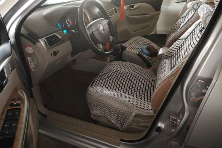 Used Buick Excelle 2015 1.5L Manual Classic Trim Driver Seat