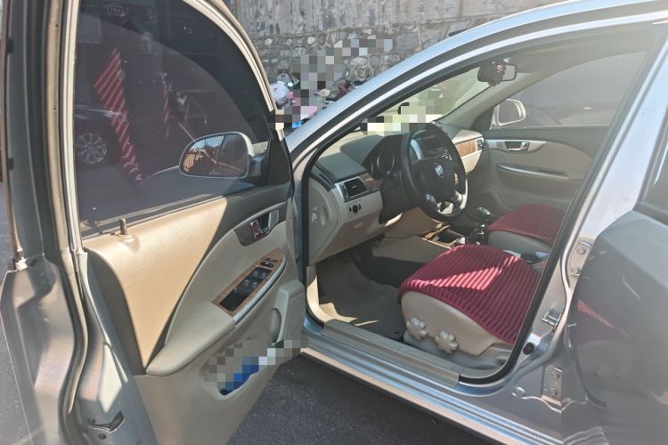 Used Buick Excelle 2015 1.5L Manual Classic Trim Driver Seat