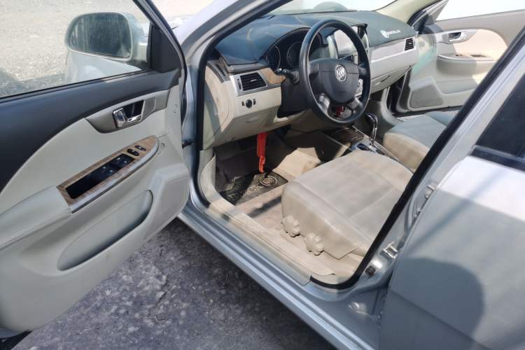 Used Buick Excelle 2015 1.5L Automatic Classic Model Driver Seat