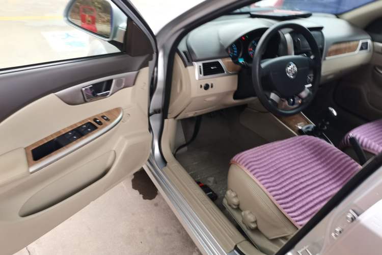 Used Buick Excelle 2015 1.5L Manual Classic Trim Driver Seat