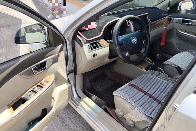 Used Buick Excelle 2015 1.5L Manual Classic Trim Driver Seat