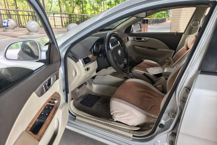 Used Buick Excelle 2015 1.5L Automatic Classic Model Driver Seat