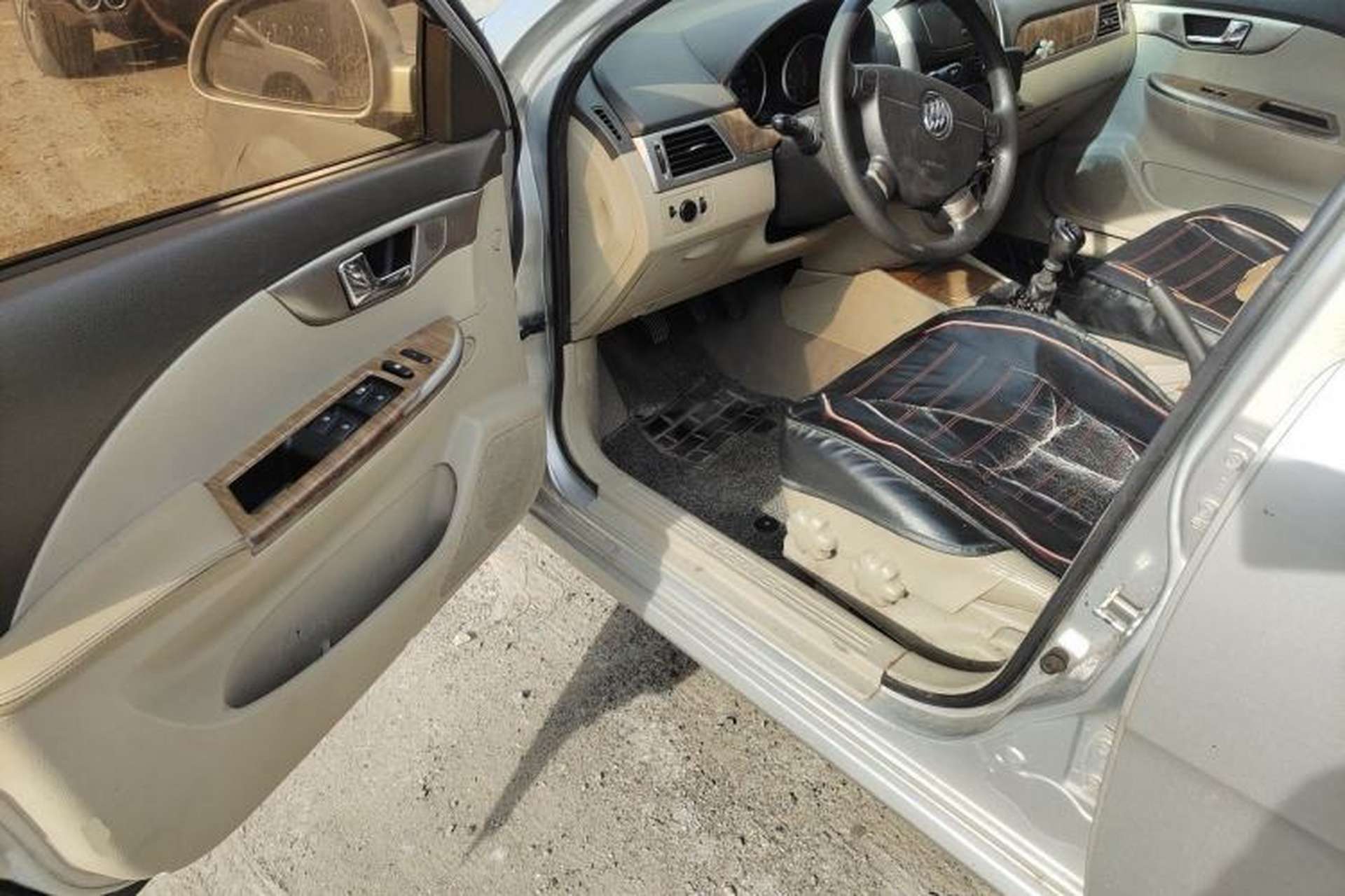 Used Buick Excelle 2015 1.5L Manual Classic Trim Driver Seat