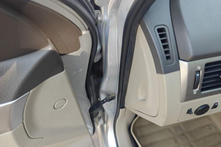 Used Buick Excelle 2015 1.5L Automatic Classic Model Driver Seat