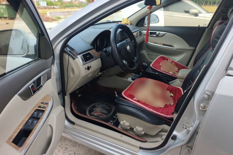Used Buick Excelle 2015 1.5L Manual Classic Trim Driver Seat