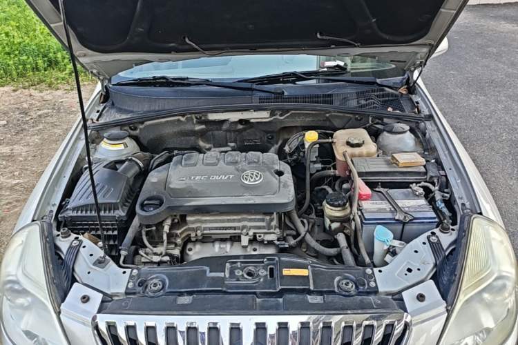 Used Buick Excelle 2015 1.5L Automatic Classic Model Engine Bay