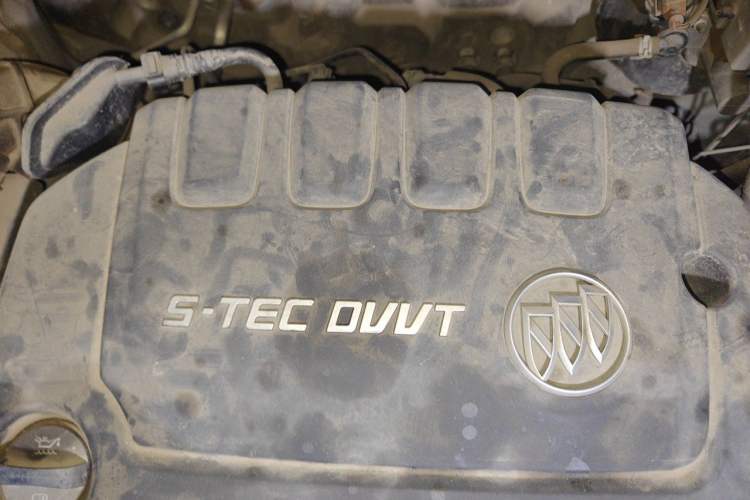 Used Buick Excelle 2015 1.5L Automatic Classic Model Engine Bay