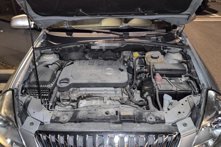 Used Buick Excelle 2015 1.5L Automatic Classic Model Engine Bay