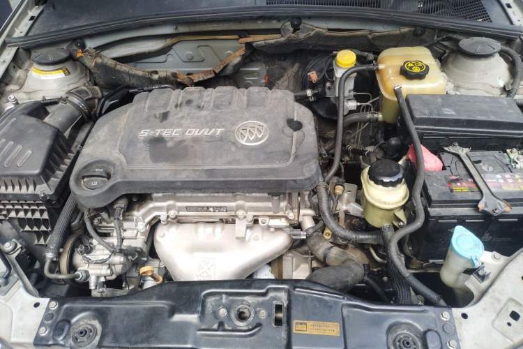 Used Buick Excelle 2015 1.5L Automatic Classic Model Engine Bay