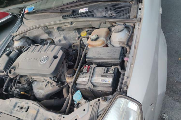 Used Buick Excelle 2015 1.5L Automatic Classic Model Engine Bay Left